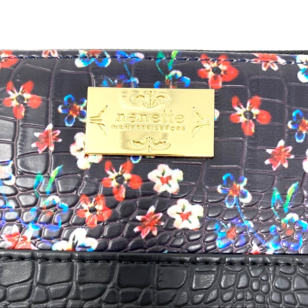 Nanette Lepore Floral Wallet wristlet NWT $38 - Picture 4 of 9